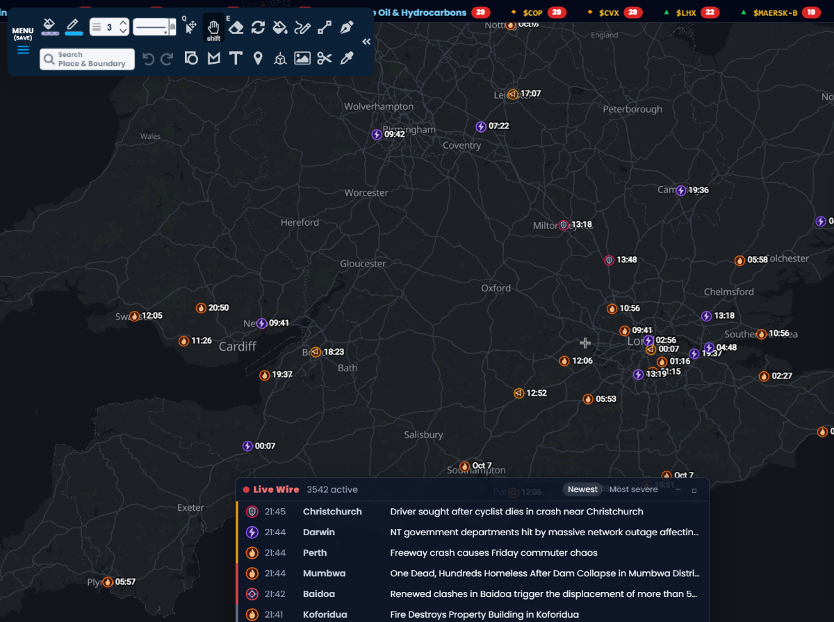 A Scribble Maps map of southern England with live incident markers by type and the Live Wire list of the latest incidents along the bottom of the map.